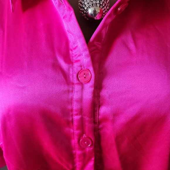 HOT PINK ☆ BOXY STYLE ☆ SATIN ☆ SHORT SLEEVE TOP ☆ NWT - Picture 4 of 9